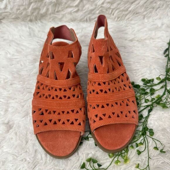 Diba DREAMER Orange Suede Cut Out Open Toe Women's Sandals size 7 M - Picture 2 of 7